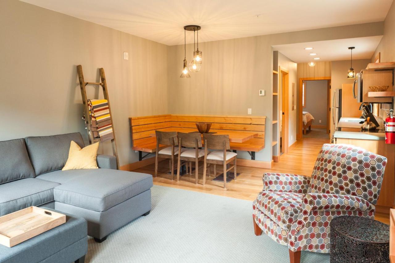 ליבנוורת' The Suites On Main מראה חיצוני תמונה