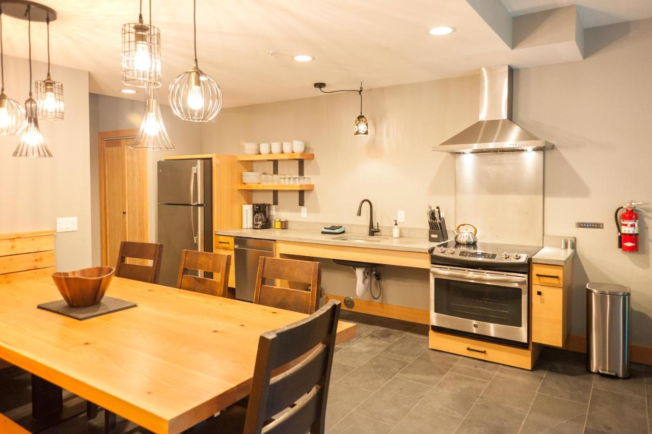 ליבנוורת' The Suites On Main מראה חיצוני תמונה